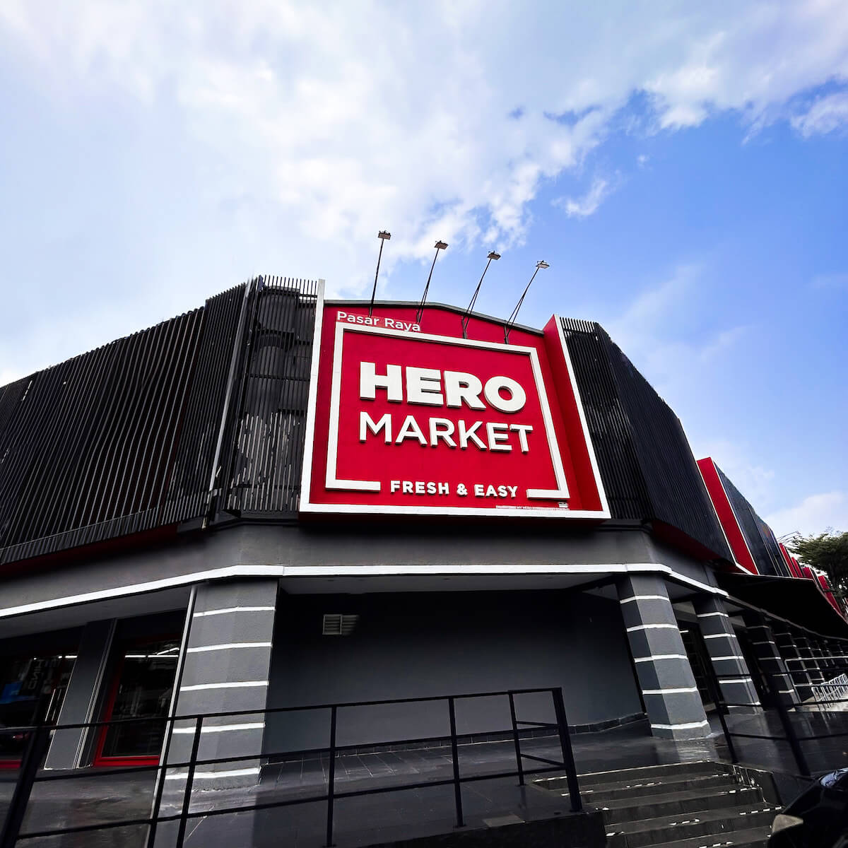 HeroMarket Store